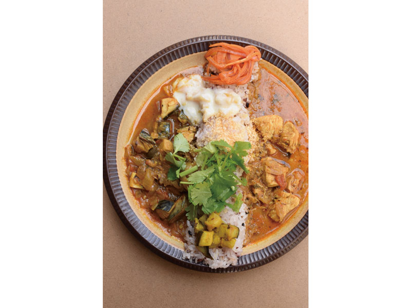 日･月曜の週2回だけ営業する間借りカレーの店