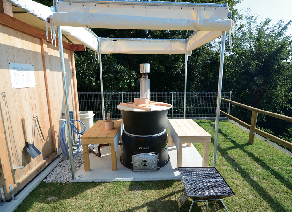 『NIO SUNSET PEAK』1日2組限定！父母ヶ浜を臨む丘に気軽にアウトドアを楽しめるキャンプサイトが登場