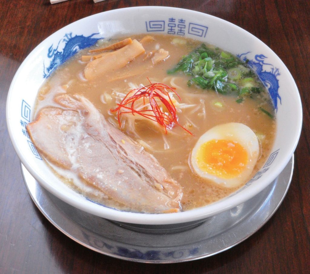 魚介のエキスを注入したリピート必須の人気ＮＯ．１ラーメン