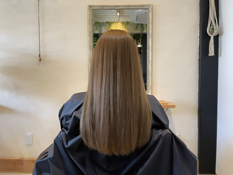 自然を感じられる落ち着いたヘアサロン