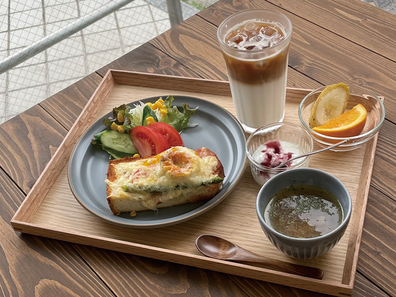 時間を忘れてのんびりと過ごせる憩いのカフェ