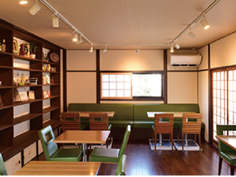 「Cafe&Dining EYURA」和の趣を残した雰囲気が魅力