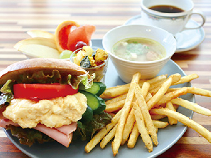 「KanNa 栞那」居心地が良く会話も弾む、女性ゴコロをくすぐる可愛い店内