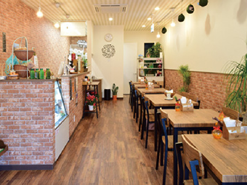 「KUMA cafe」手作りの雑貨を見ながら素敵な時間を。