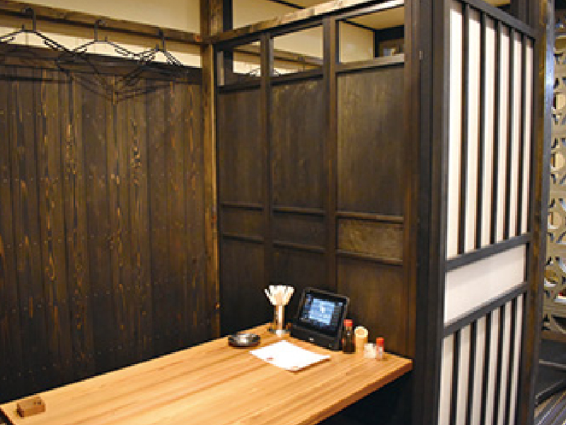 「備長炭やきとり 美味美味 瓦町店」炭火焼の香りと味にヤミツキ必至