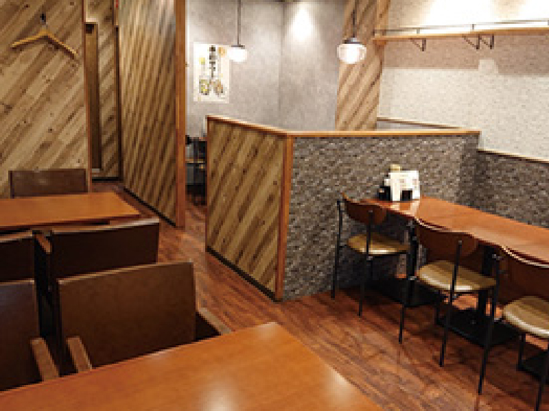 「山盛り唐揚 ここから」ボリューム満点な上、リーズナブルなお店