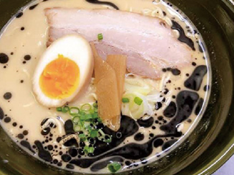 旨味たっぷりの濃厚スープで味わう、こだわりのつけ麺を