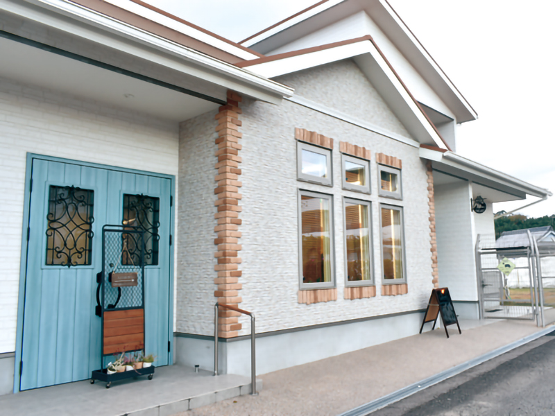 チーズケーキが自慢の可愛らしいカフェがOPEN