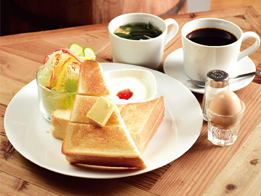 おしゃれだけど気兼ねしない雰囲気のカフェがOPEN！『The Old Tjikko coffee and dining』