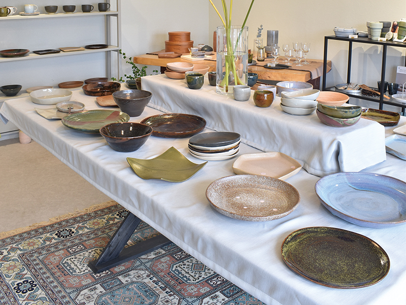 生活を彩る1点モノのうつわ 訪れるたびに“欲しい”が見つかる店