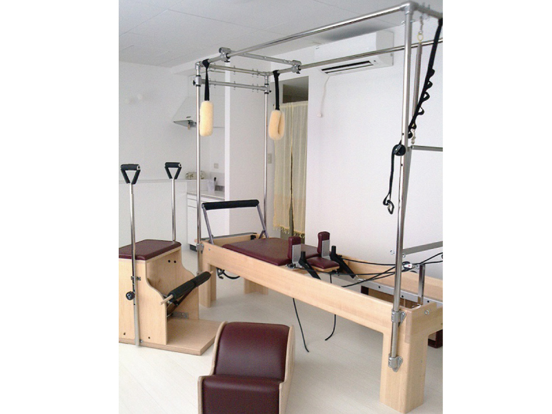 余分な負荷をかけずに体幹を鍛えていく『Pilates Studio 紬』