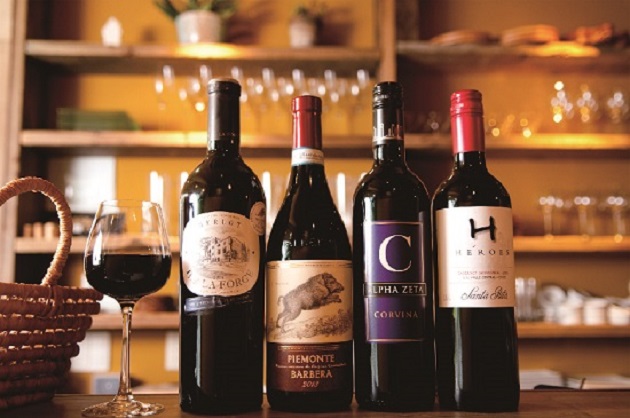 ワインが気軽に楽しめる空間