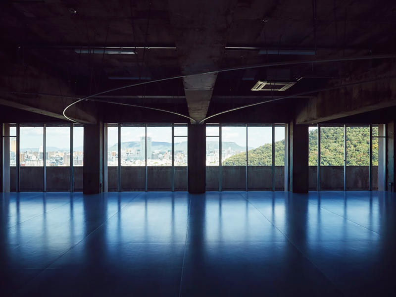 高松市街地を一望できる劇場型レンタルスペースが誕生！