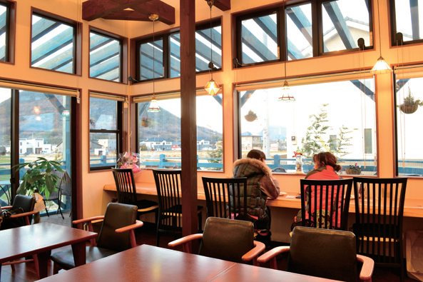 『坂元珈琲』地域に愛される地元密着型カフェが登場