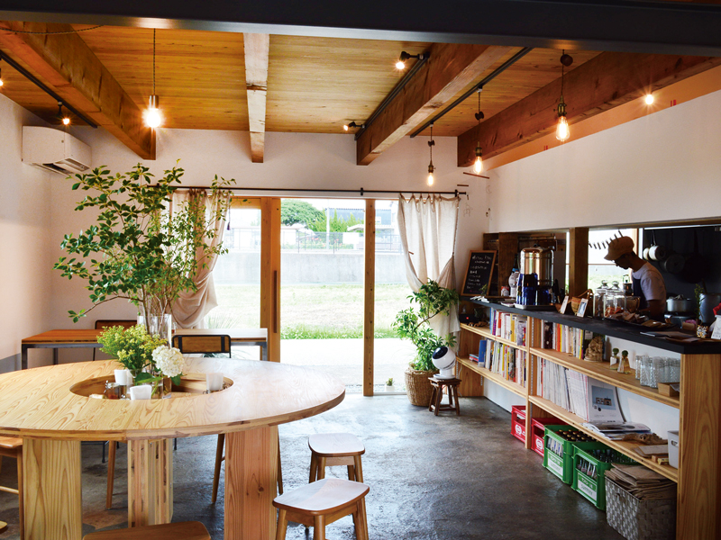 身体に優しく味わい深いカレーが魅力 人気店が善通寺に移転OPEN!