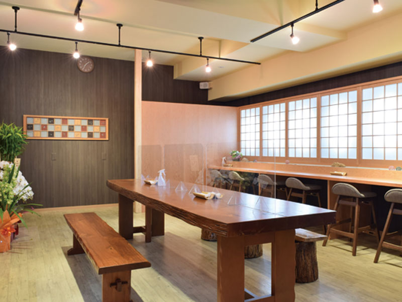 気軽に立ち寄れるテイクアウトカフェが誕生！