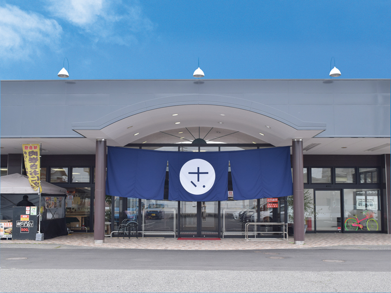 “讃岐のものを香川の人へ、そして全国へ”地元食材が集うスーパーマルシェ!