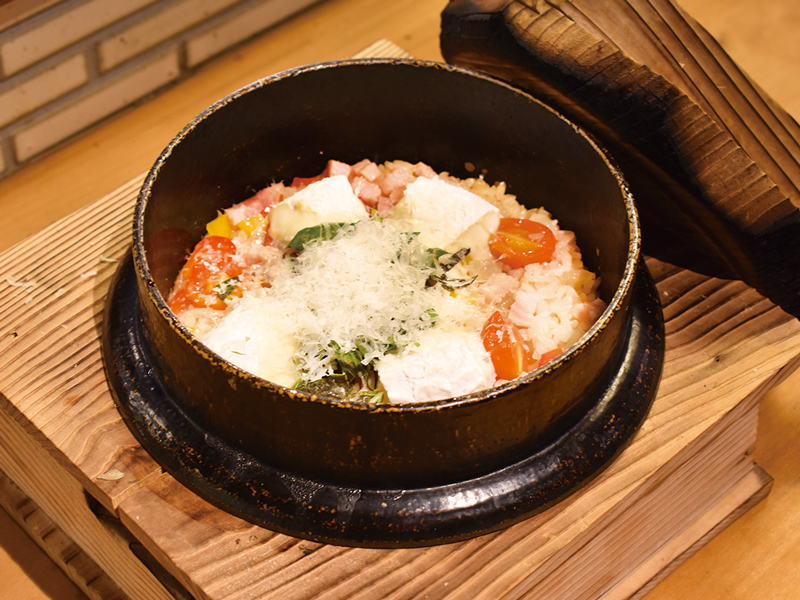 『和食とちょっとcheeseの店 「瀬to菜」』アート作品に囲まれた空間で四国の旬の食材を使った料理に舌鼓【香川県高松市磨屋町】