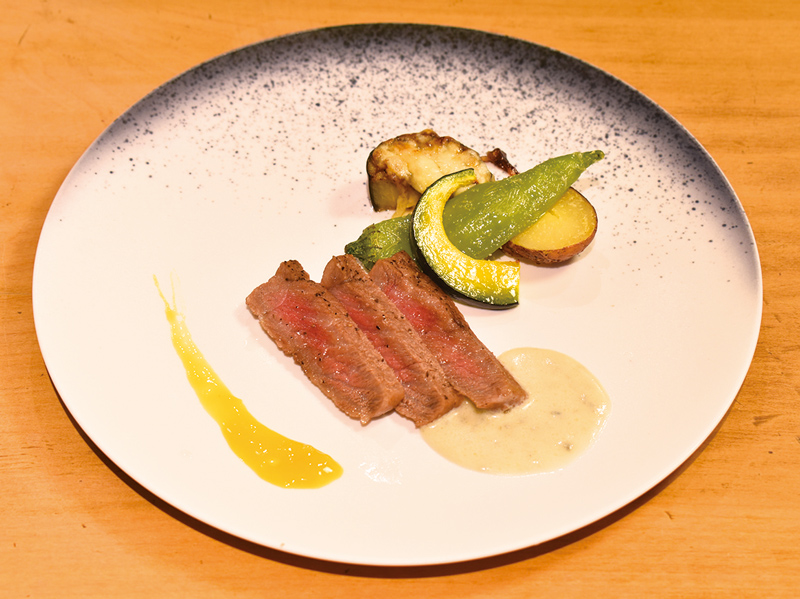 『和食とちょっとcheeseの店 「瀬to菜」』アート作品に囲まれた空間で四国の旬の食材を使った料理に舌鼓【香川県高松市磨屋町】