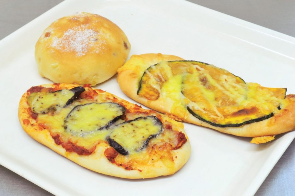 老舗ベーカーリー「春風堂」で”食べる”アイスコーヒーを発見！