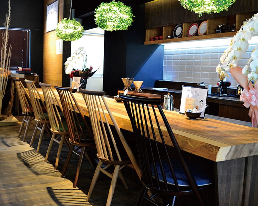 「森林家具」に併設するカフェ