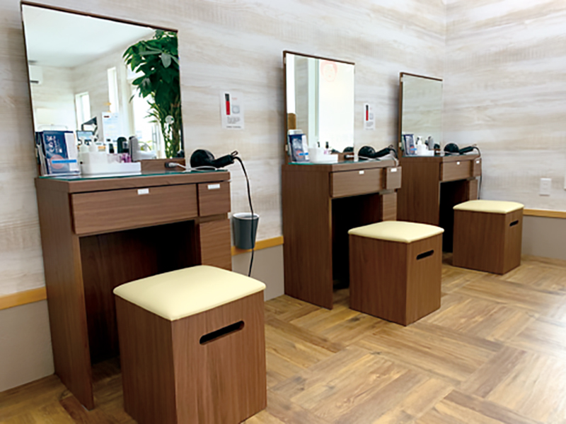 カラー剤にこだわった白髪染め専門店