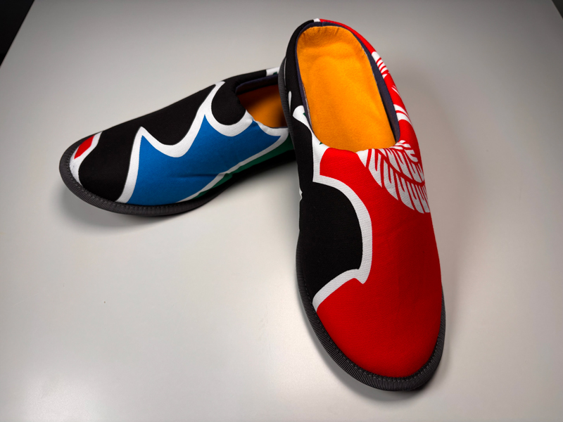 2026年4月10日（金）〜26日（日）染匠 吉野屋×徳武産業 初の共同企画 「四国こんぴら歌舞伎大芝居」の開催に合わせた限定ルームシューズを販売！【香川県仲多度郡琴平町】