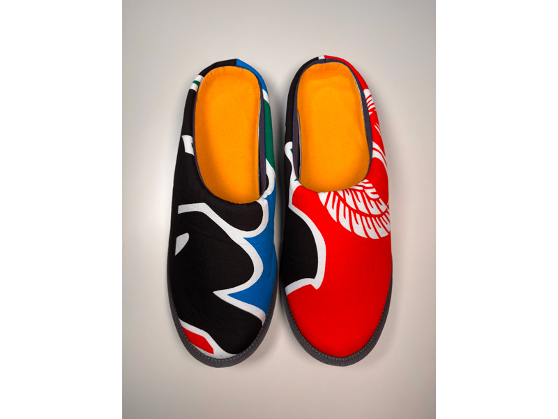 2026年4月10日（金）〜26日（日）染匠 吉野屋×徳武産業 初の共同企画 「四国こんぴら歌舞伎大芝居」の開催に合わせた限定ルームシューズを販売！【香川県仲多度郡琴平町】