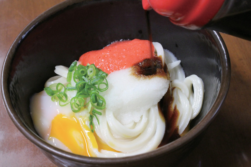 たっぷり明太子のピリリ感とマイルドな温玉の魅惑の饗宴