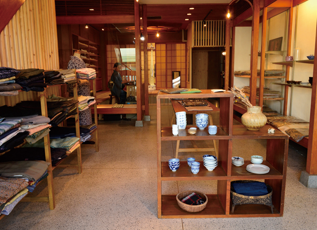 『たまるや 七草着物店』時を経て愛される着物の喜びに触れられるお店