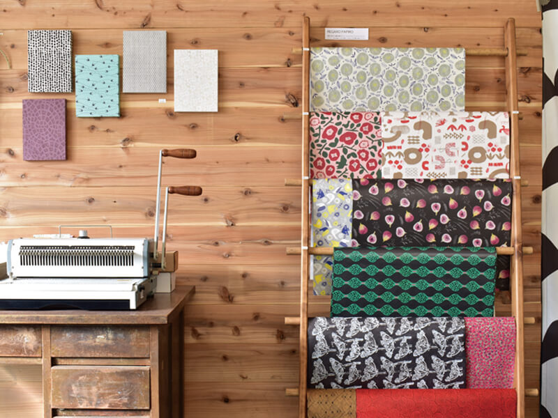 印刷屋の中に紙好きにはたまらないShopが誕生！