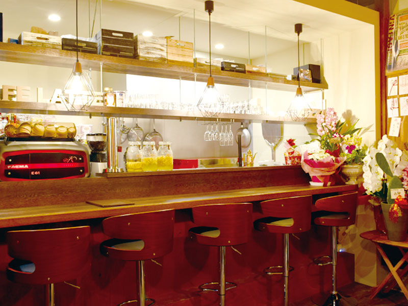 わざわざ足を運びたくなるお寺の中のピッツェリア