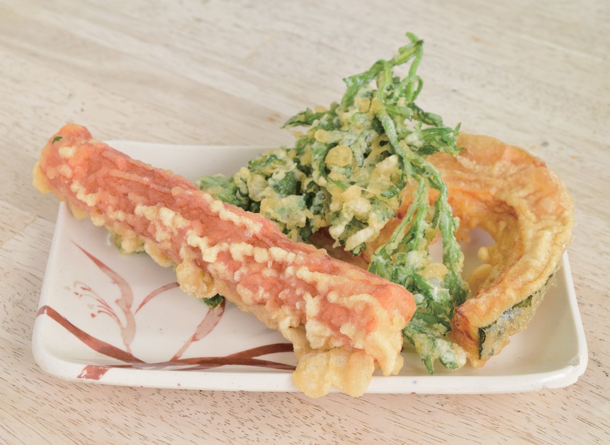 『てら屋』優しい口当たりと喉ごし抜群の麺♪地物の天ぷらと一緒に召し上がれ