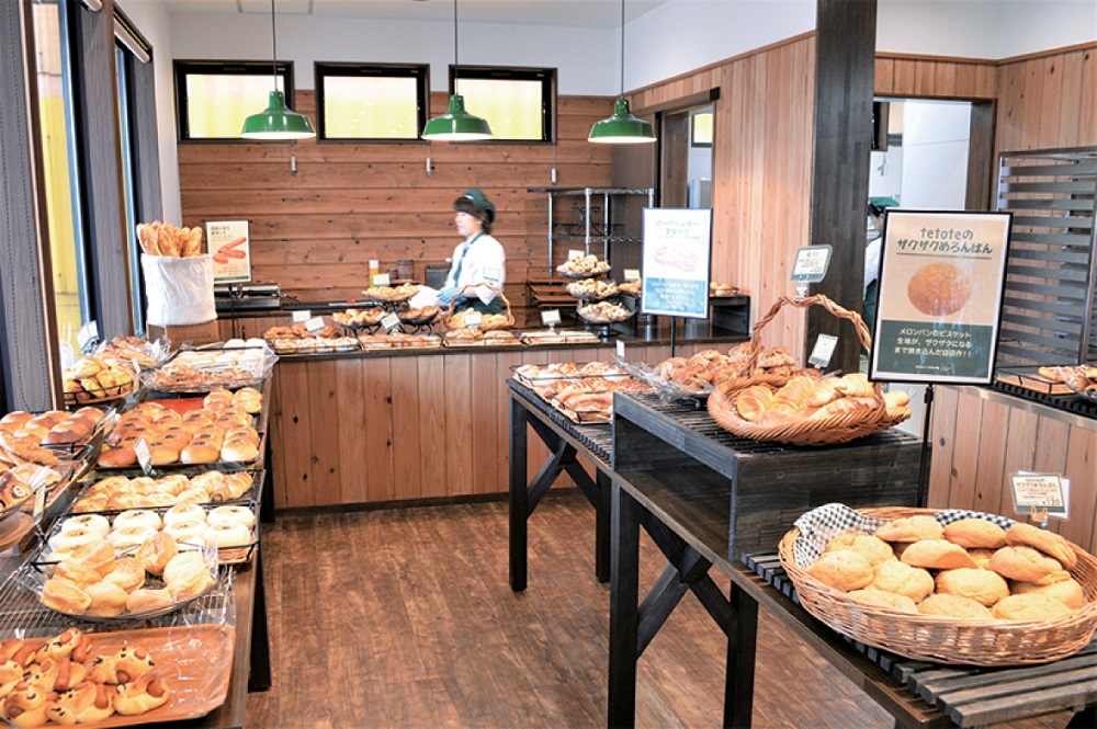 『Bakery tetote』名プロデューサー監修のベーカリーが観音寺に登場！