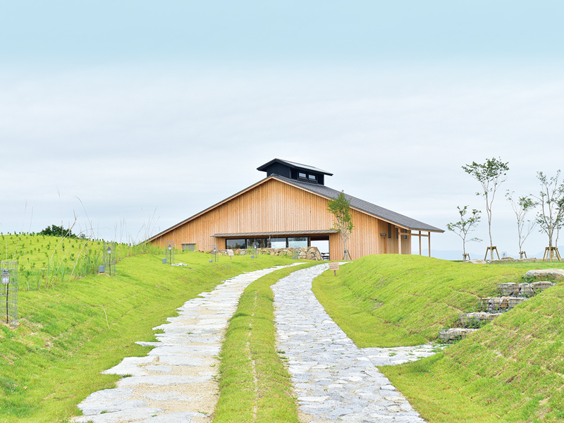 『時の納屋』瀬戸内の美しい景観と環境を活かした大串半島の新たな拠点が誕生！【香川県さぬき市小田】