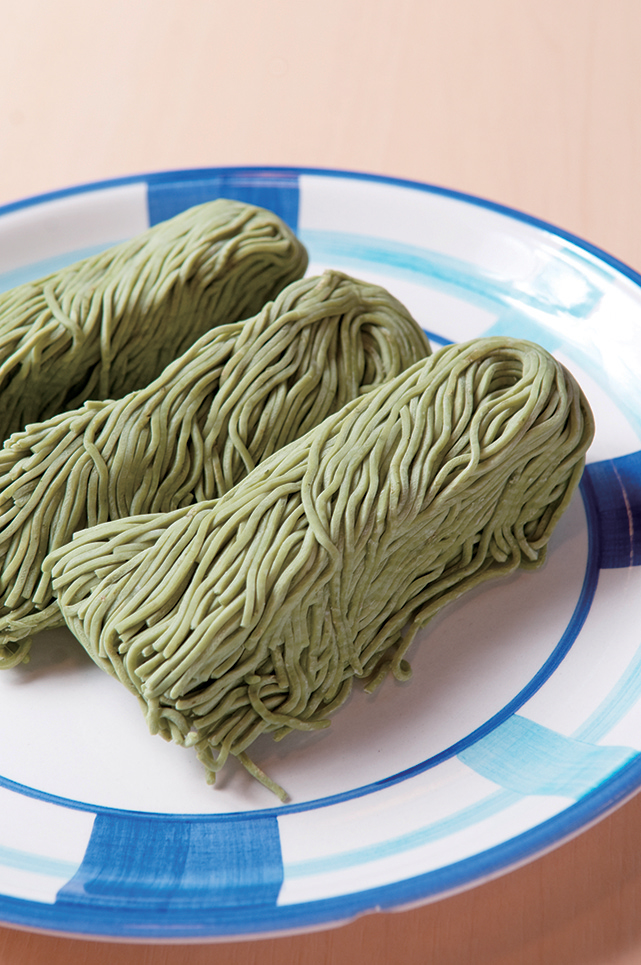 『麺屋　友枝』こんなラーメンどこにもない！驚きのメニューと美味しさに話題沸騰