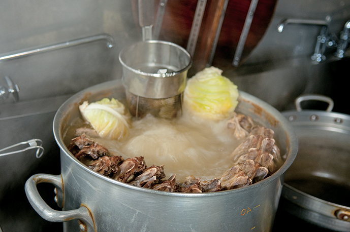 『麺屋　友枝』こんなラーメンどこにもない！驚きのメニューと美味しさに話題沸騰