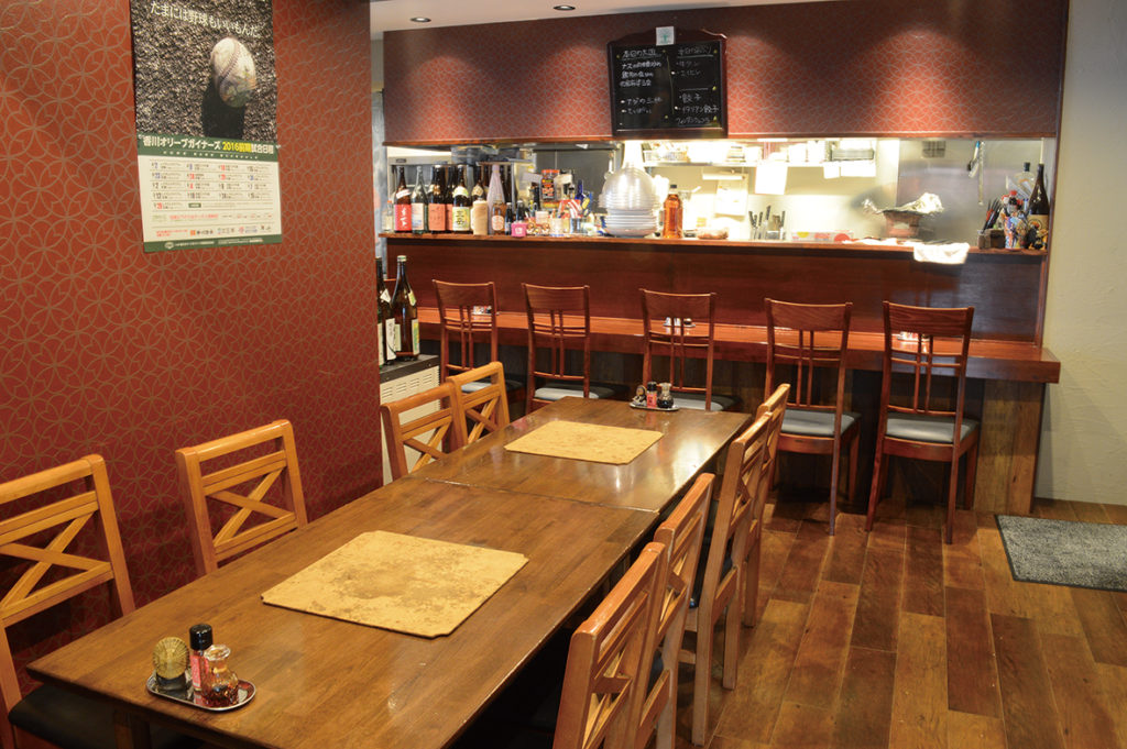 焼いても美味しさ抜群の「種鶏」を使用した料理が味わえる居酒屋