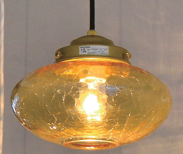 優しい灯りにホッと心癒されるわたしだけの隠れ家カフェスポット