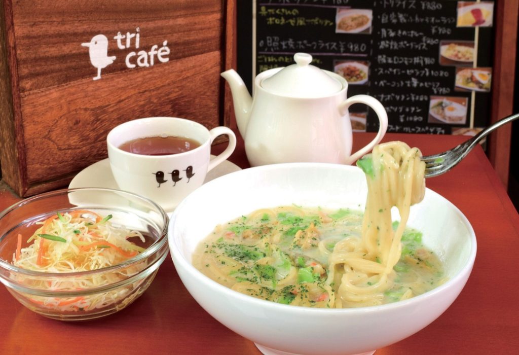 具材たっぷりの濃厚チャウダーが自慢「ｔｒｉ　ｃａｆｅ」の冬定番メニューが今年も登場！