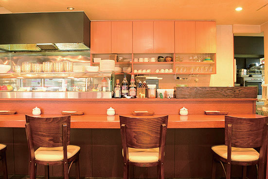 具材たっぷりの濃厚チャウダーが自慢「ｔｒｉ　ｃａｆｅ」の冬定番メニューが今年も登場！