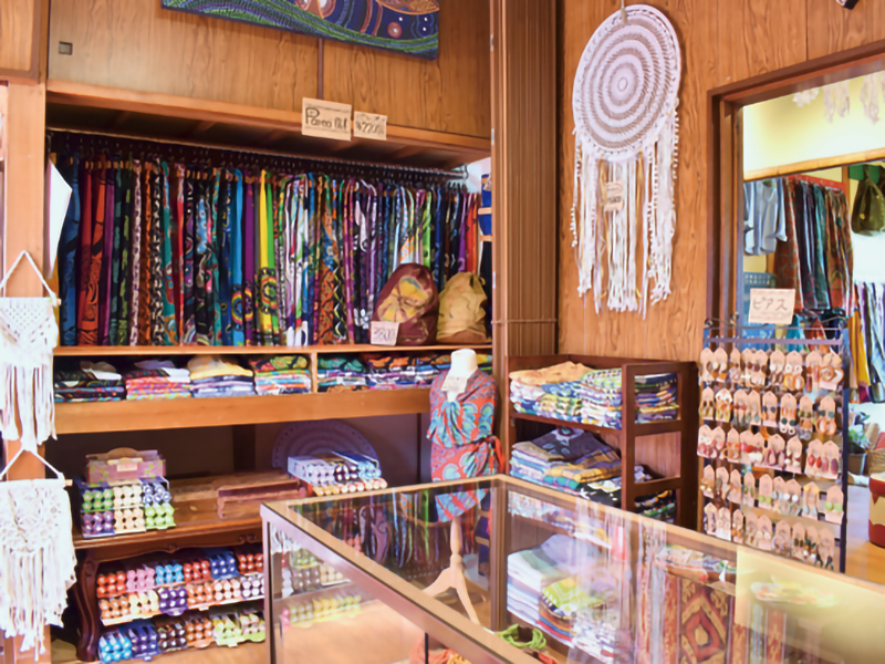 アジアを旅行した気分になれる秘密の雑貨屋