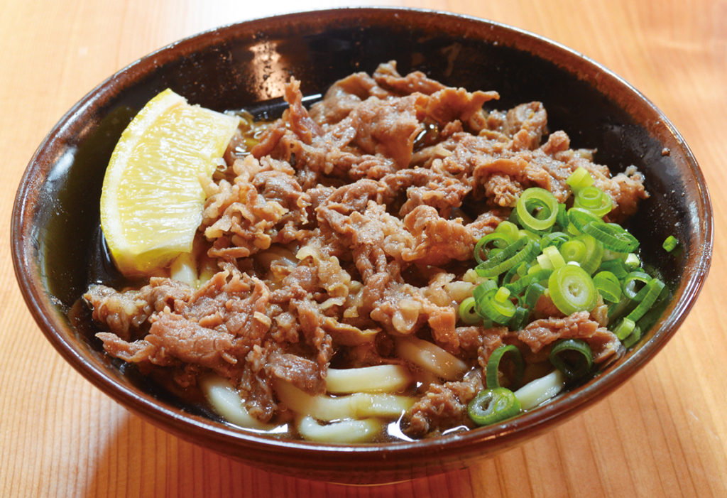 最近アニメの舞台にもなった観音寺の人気うどん店