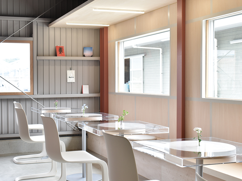 「花のある暮らし」を提案するおしゃれなカフェがOPEN!