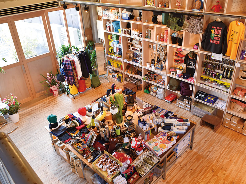 アウトドアグッズ･アパレル･コーヒーの 複合型Shopが東かがわ市にOPEN