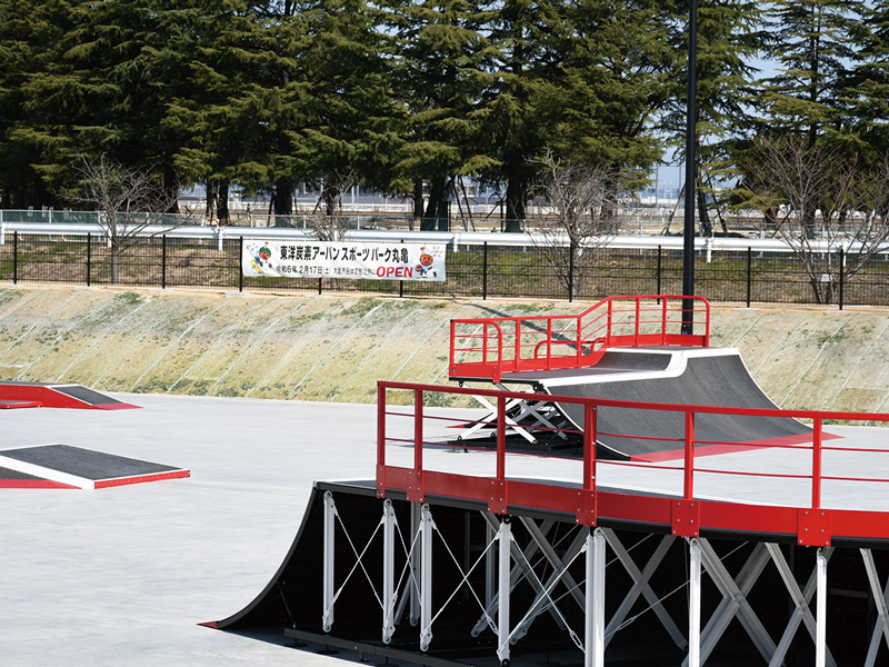 アーバンスポーツを楽しめる屋外型スポーツ施設