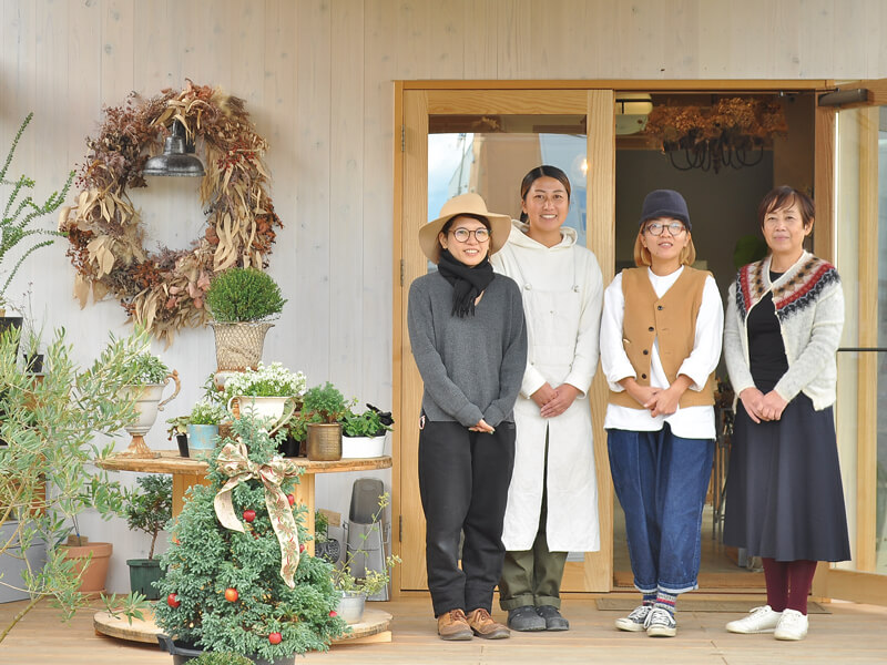 食と雑貨と植物に出会える ぬくもり溢れる複合店がOPEN!
