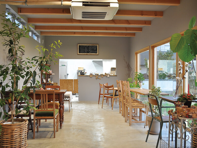 食と雑貨と植物に出会える ぬくもり溢れる複合店がOPEN!