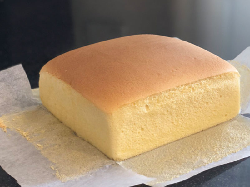 リニューアルを機に台湾カステラの販売を開始！