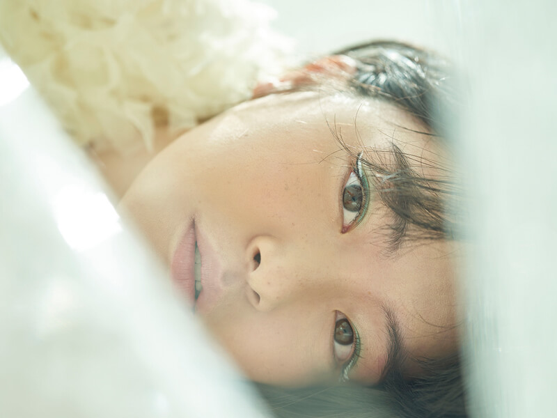 写真家・脇秀彦×アーティスト・英による“表現”の楽しさが詰まったデジタル写真集